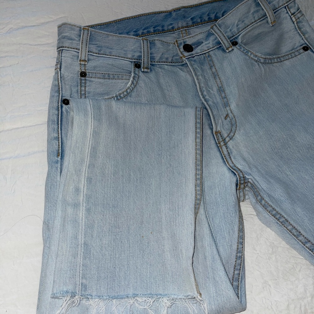 Levi’s Light Wash Jeans - Picture 6 of 6